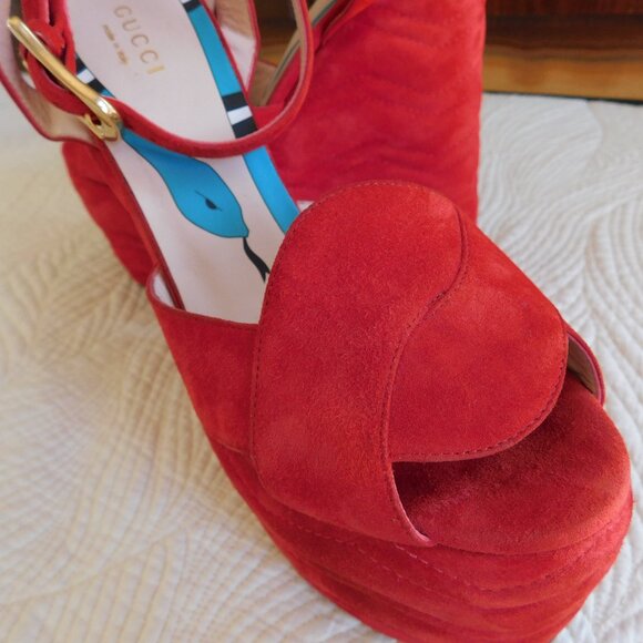 NIB Gucci Sally suede hibiscus red platform wedge heels ankle strap sandals 38 - Picture 9 of 16